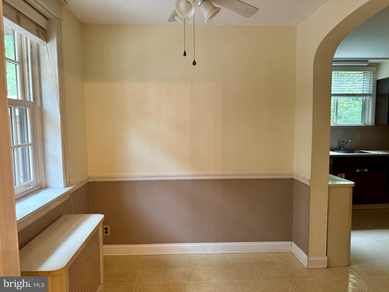 8235 Brookside Rd - Photo 5 of 25