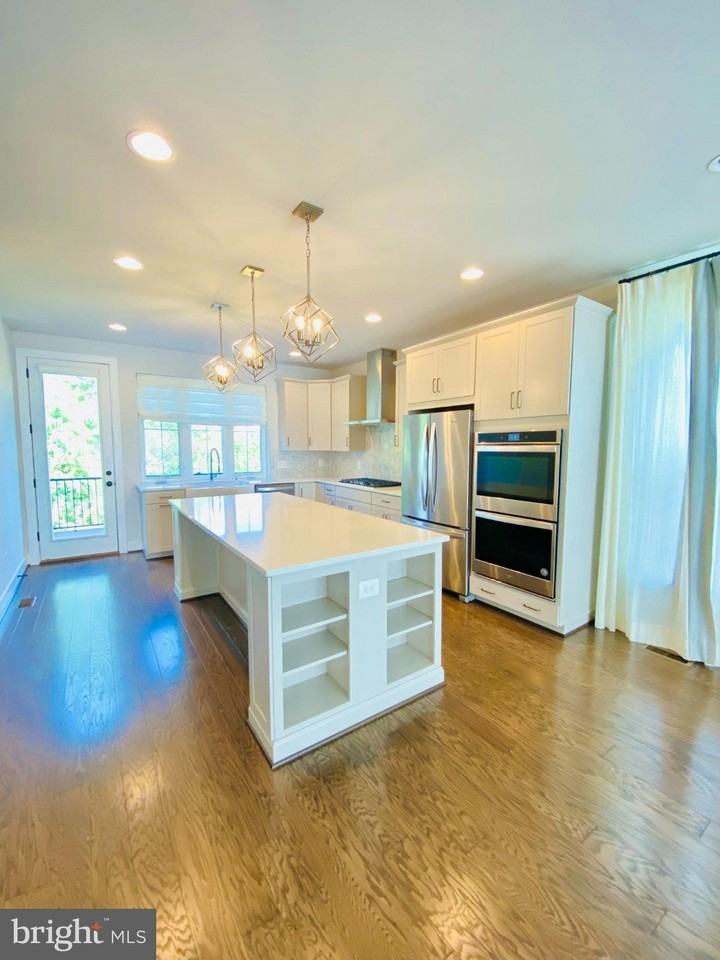 6261 Edsall Rd - Photo 2 of 22