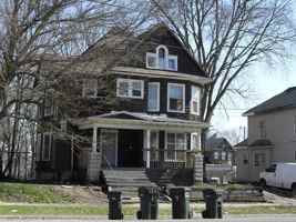featured image of 213 Lafayette St #4