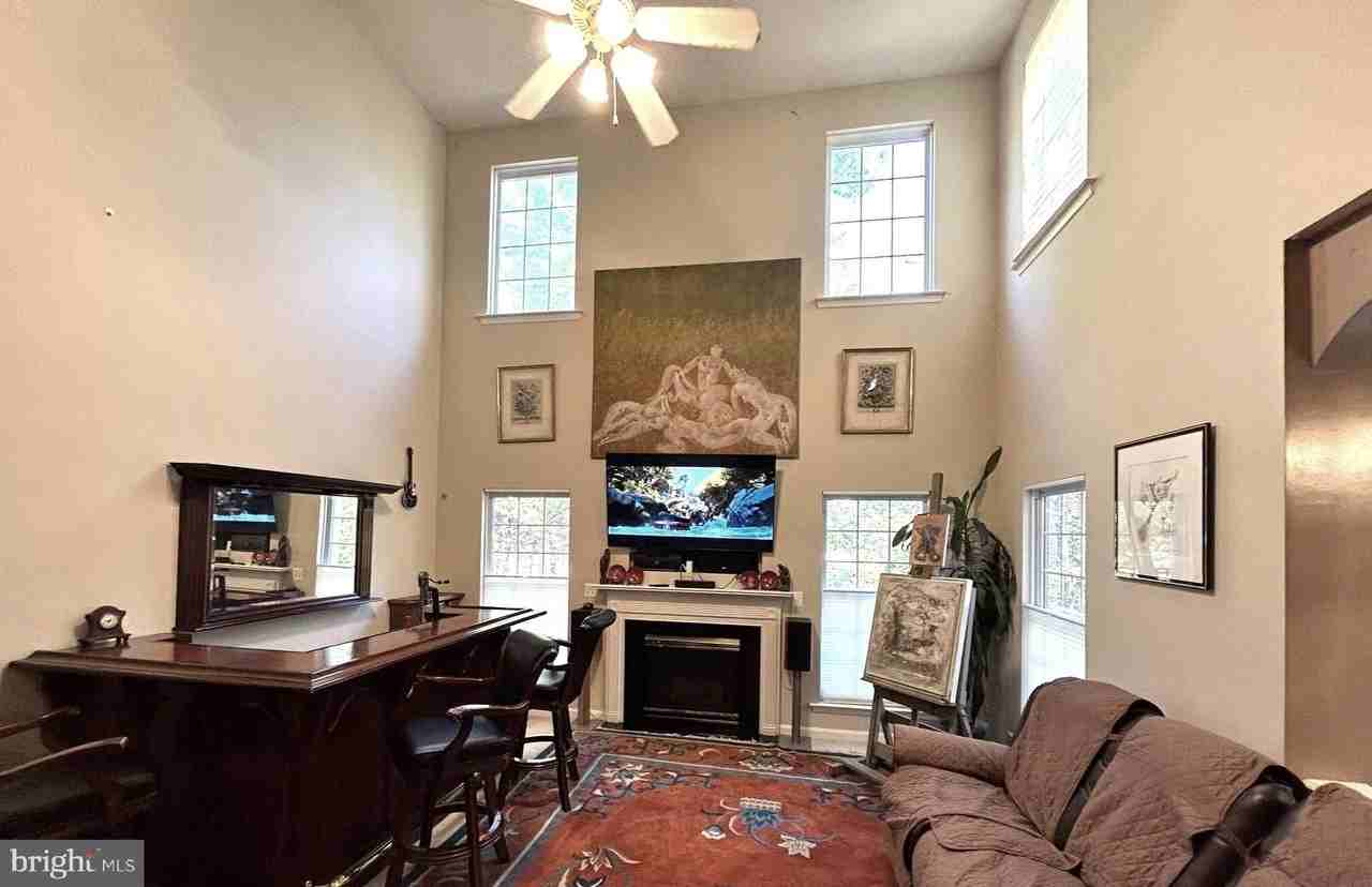 607 Liberty Blvd - Photo 6 of 30
