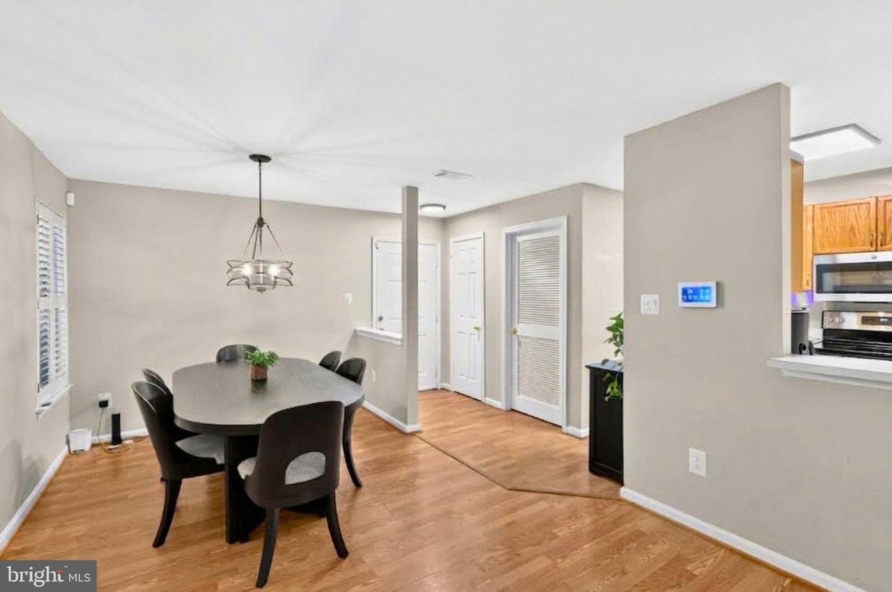 10925 Postern Ct - Photo 4 of 27