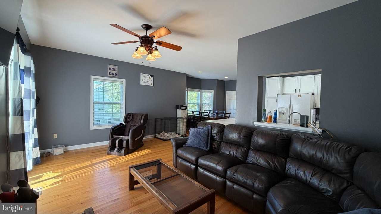 826 Colley Block Rd - Photo 4 of 20