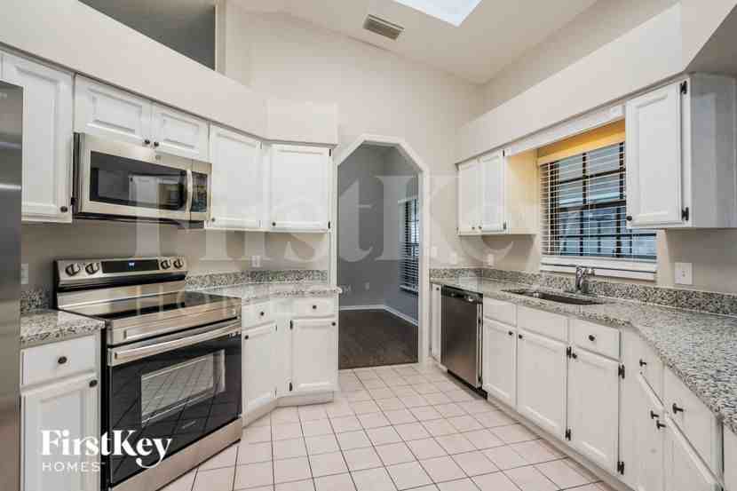 1105 Craig Ct - Photo 7 of 15