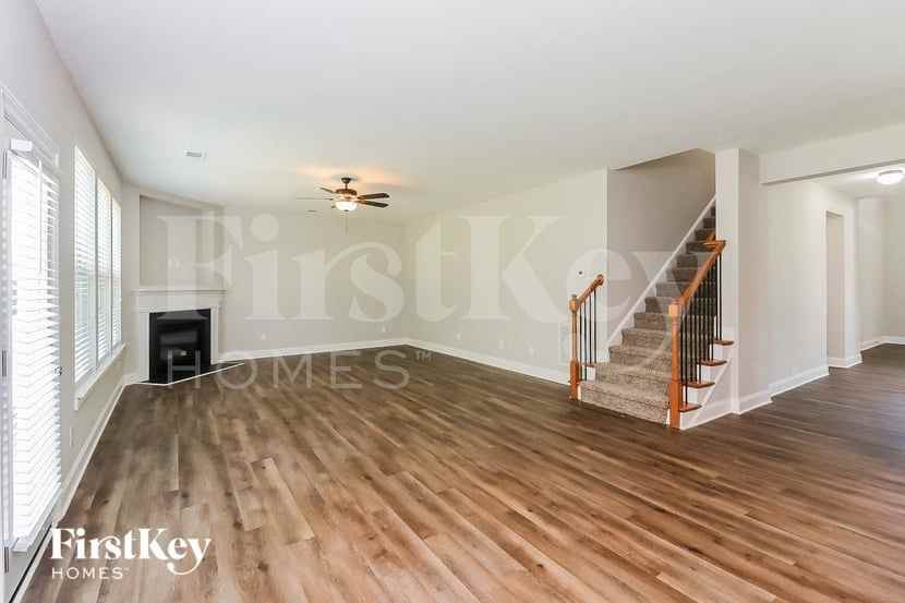 3295 Birchhaven Trce - Photo 2 of 15