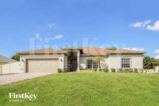 835 Sw 17th Ter - Photo 1 of 1