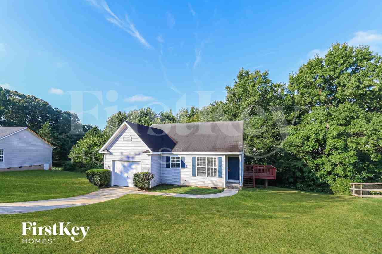 933 Milkwood Ln - Photo 2 of 16