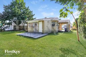 featured image of 2621 Fletcher Ct