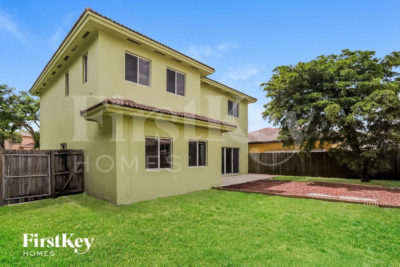 23143 Swplace - Photo 2 of 2