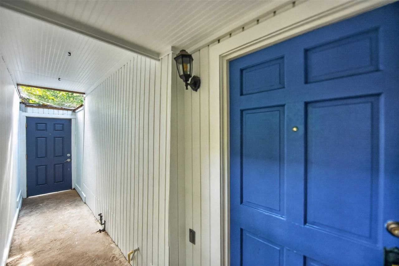 2106 Van Buren St - Photo 2 of 21