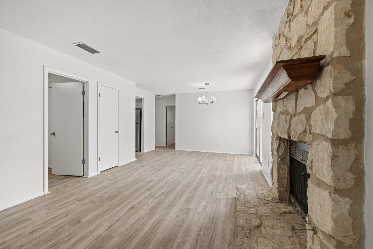 2401 Singletree Ave - Photo 6 of 21