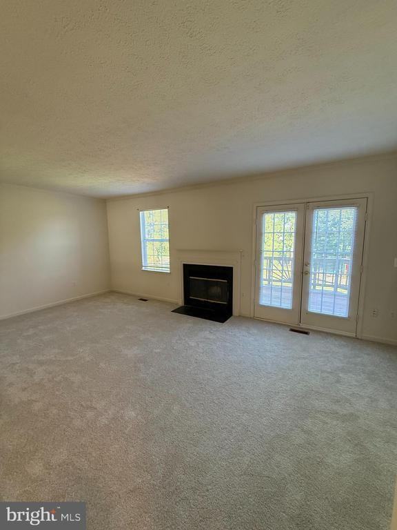 105 W Park Dr - Photo 6 of 22