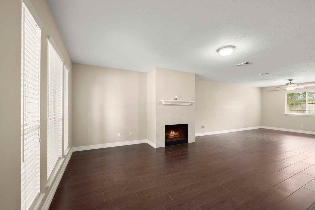 8723 Creek Willow Dr - Photo 3 of 29