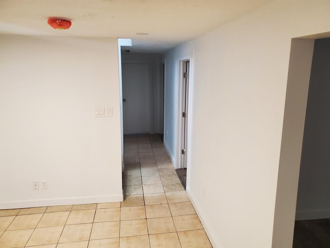 1005 W 500 N #1005-2 - Photo 3 of 10