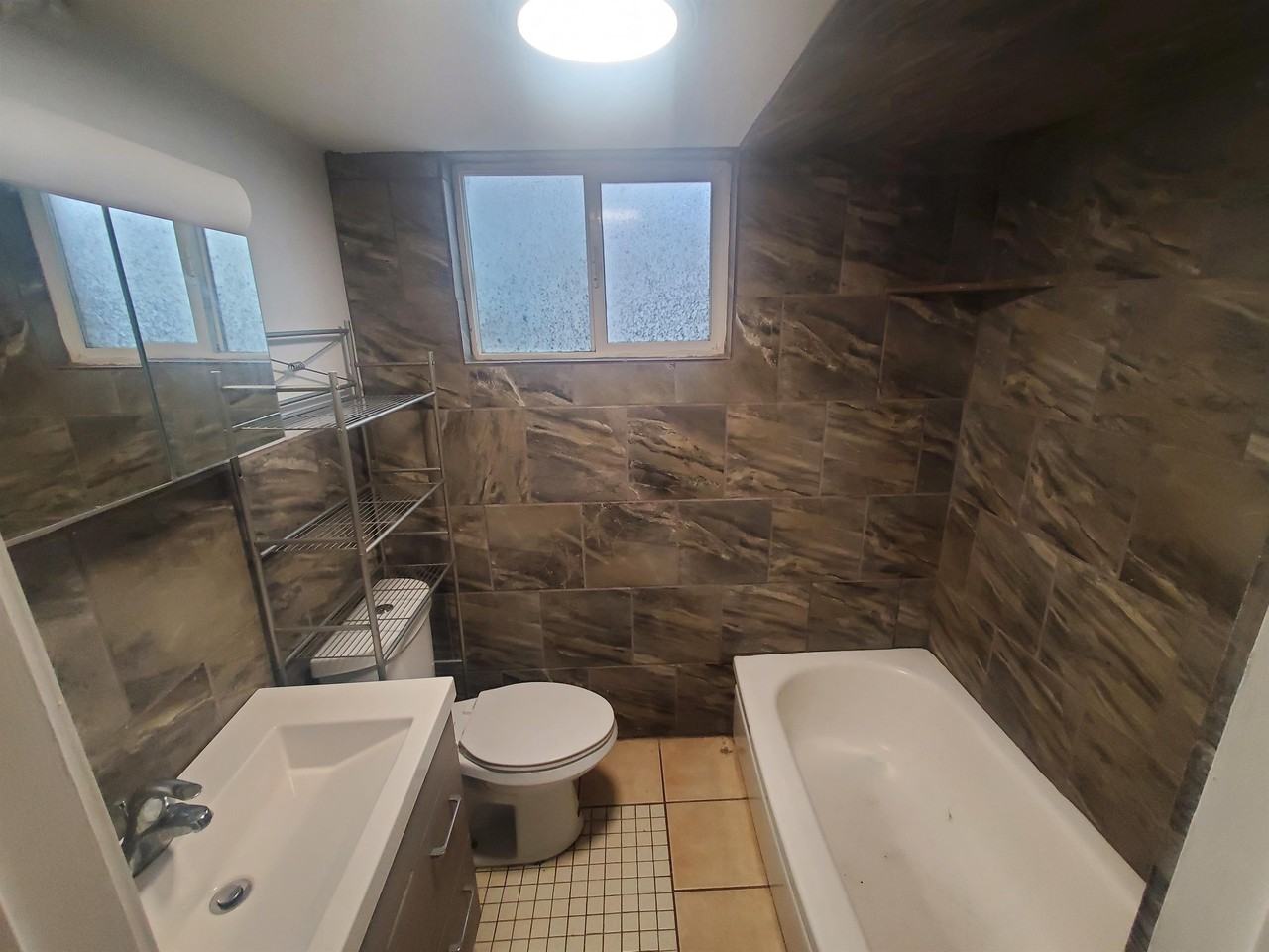 1005 W 500 N #1005-2 - Photo 4 of 10
