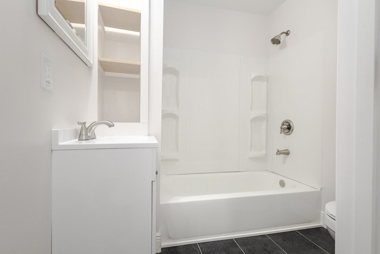 3273 Valley Rd #1 - Photo 6 of 17