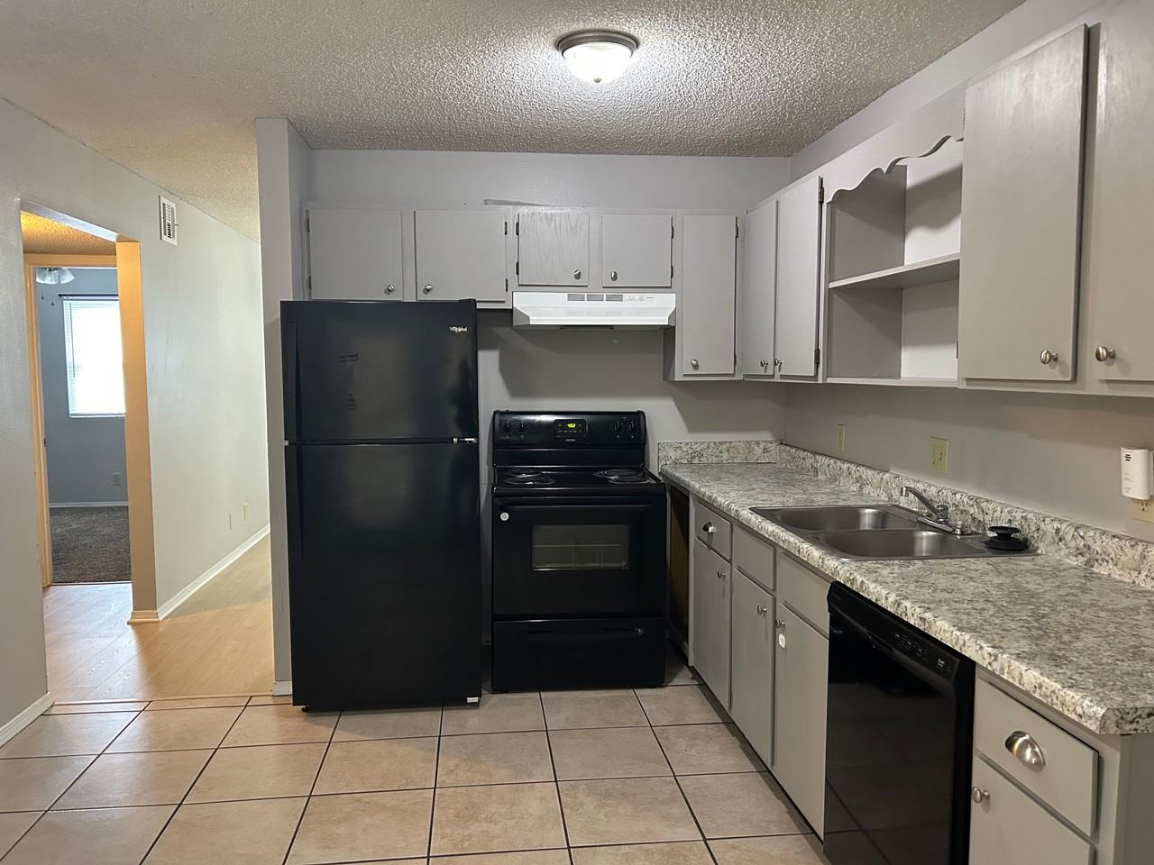 220 Brooke Lynn Dr #D - Photo 3 of 7