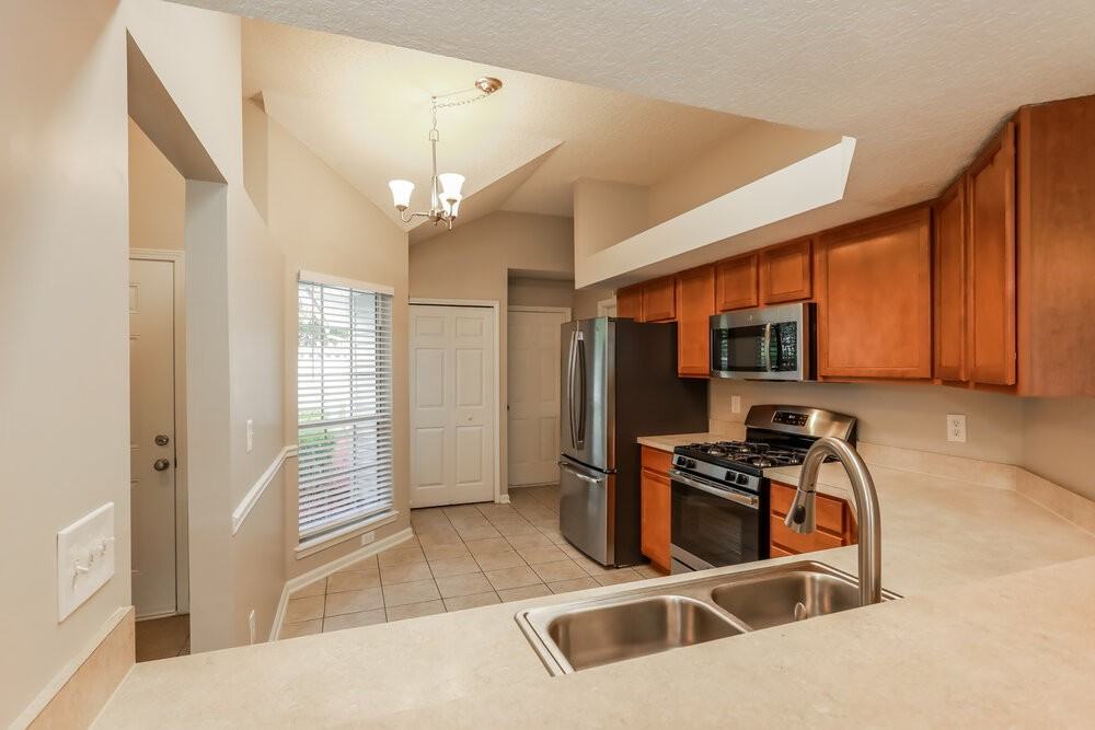 6067 Fillyside Trl - Photo 6 of 14