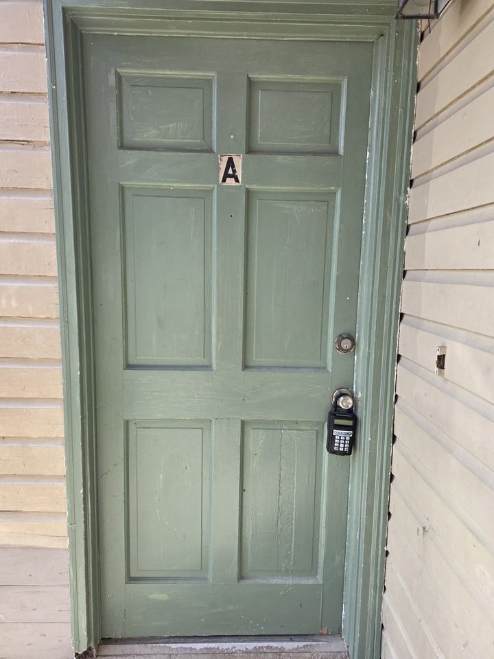 202 Belgium St #A - Photo 7 of 7