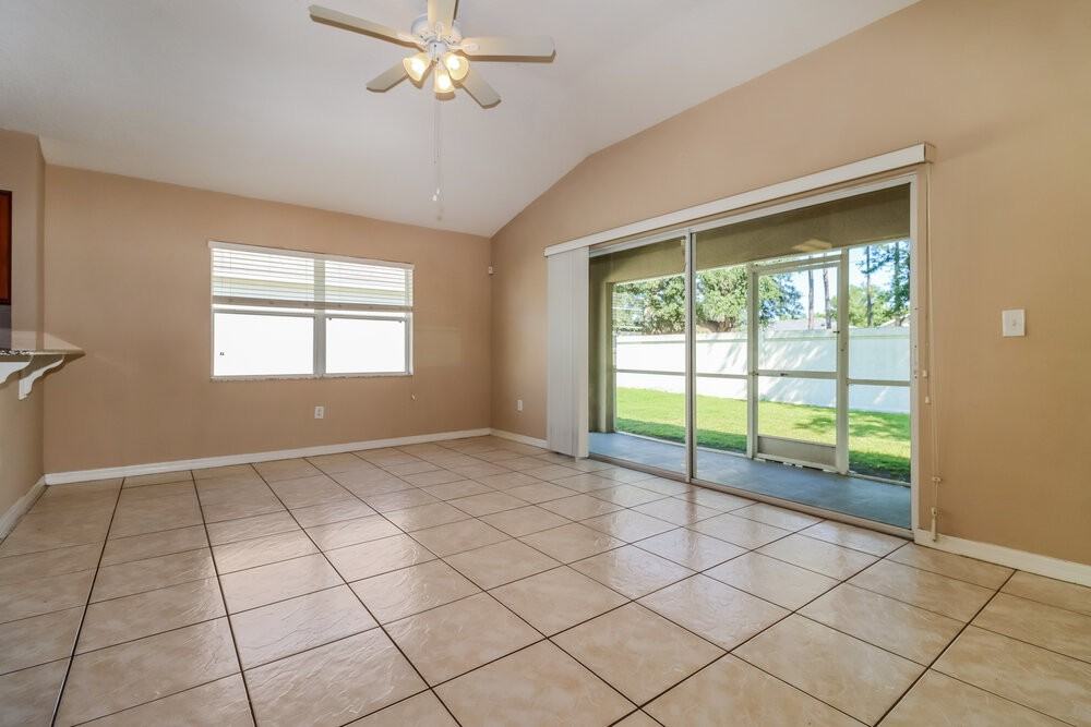 12031 Butler Woods Cir - Photo 5 of 16