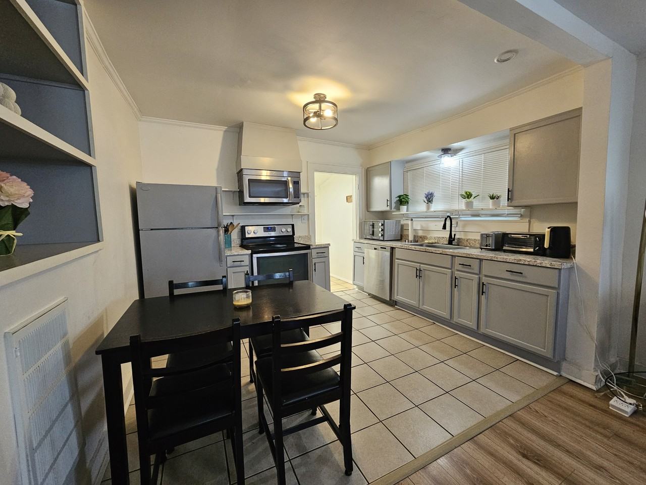 2806 Whittle Springs Rd #1 - Photo 2 of 28