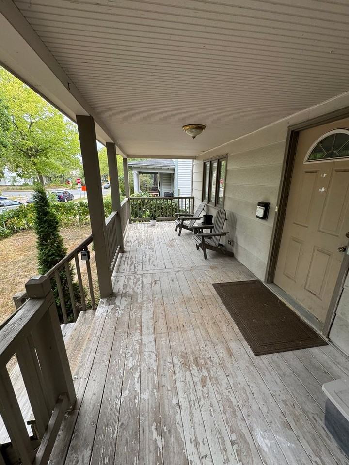 2742 18th Ave S - Photo 2 of 21