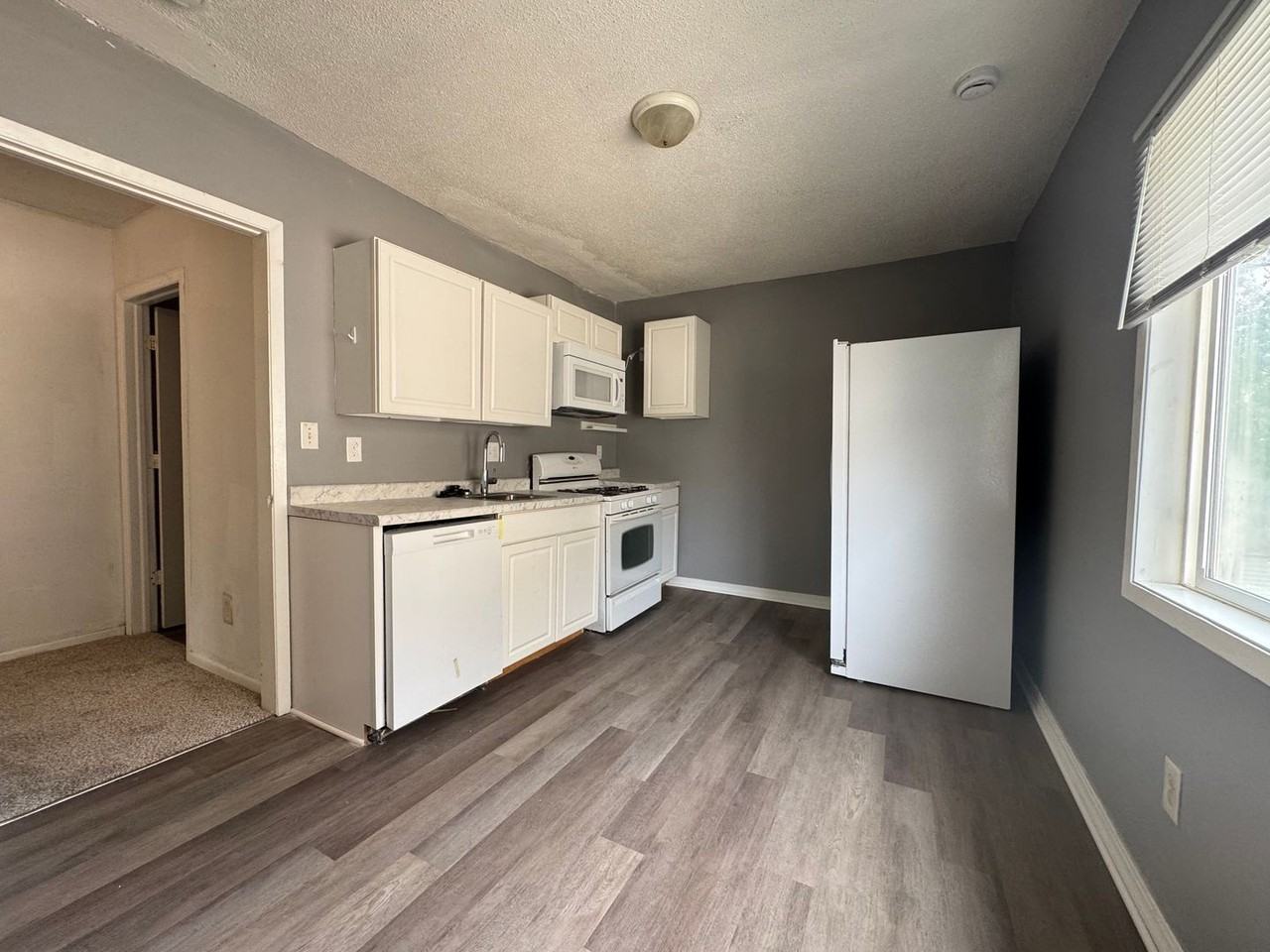 2742 18th Ave S - Photo 4 of 21
