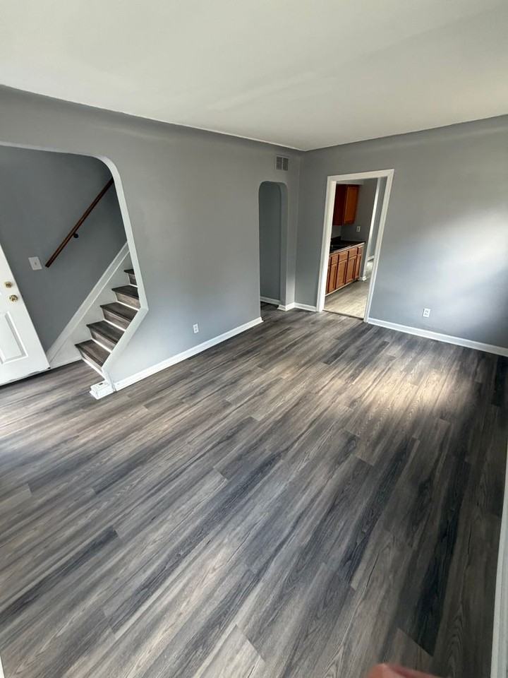 20640 Kenosha St - Photo 2 of 14