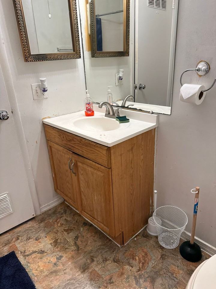 1229 Liberte Ct - Photo 6 of 8