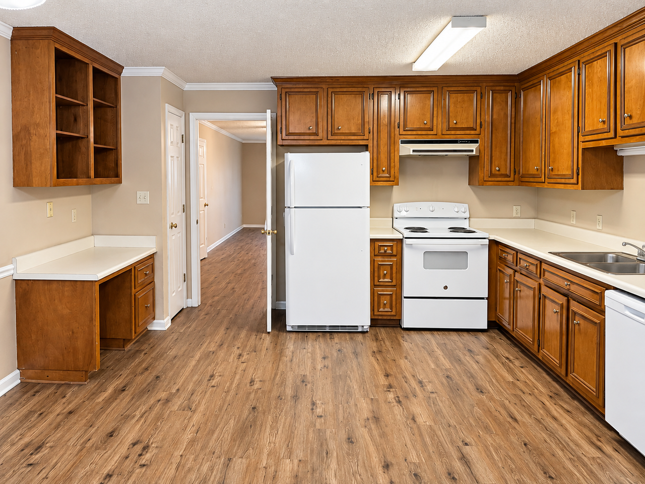 3813 Mayfair Ln - Photo 4 of 10
