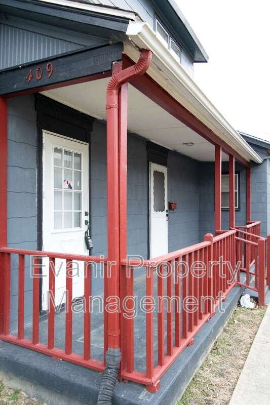 409 Kitt St - Photo 3 of 32