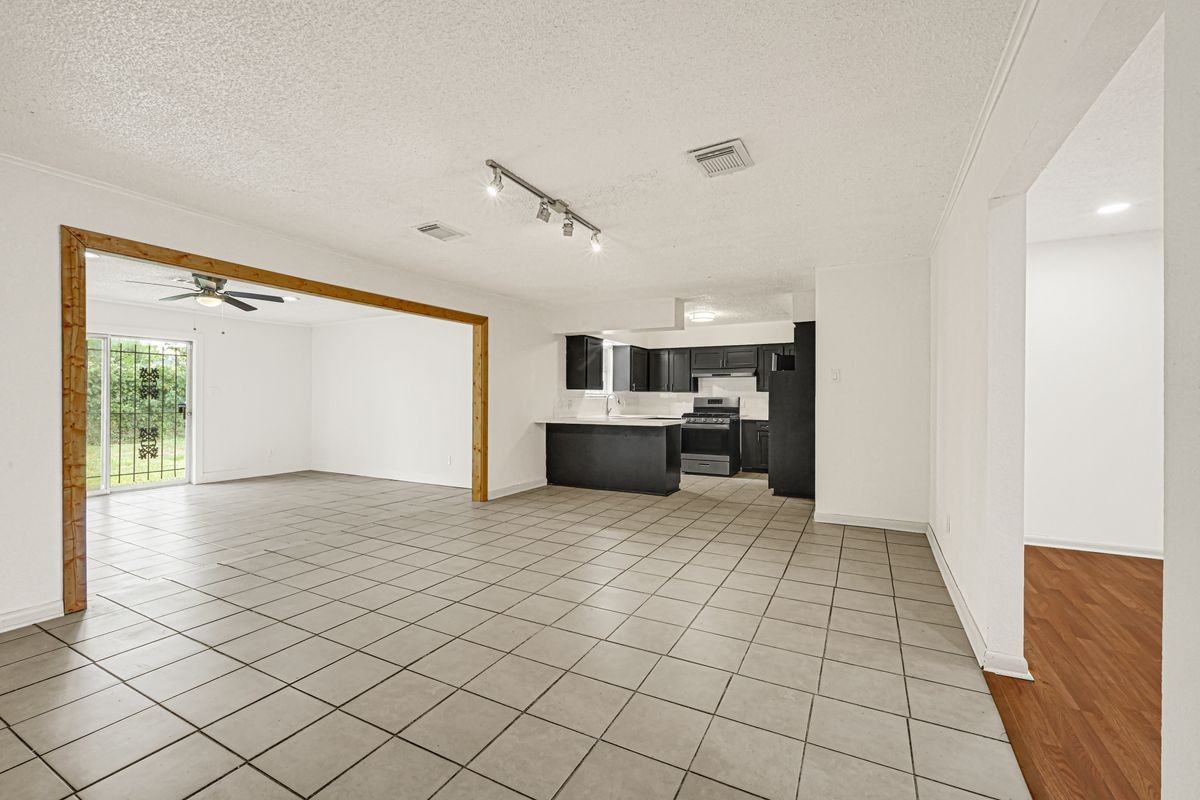 3317 Le Badie St - Photo 2 of 10