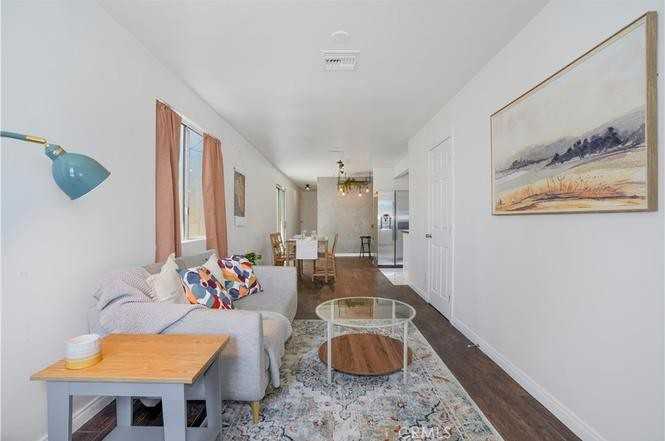 11408 Laurel Canyon Blvd - Photo 3 of 24