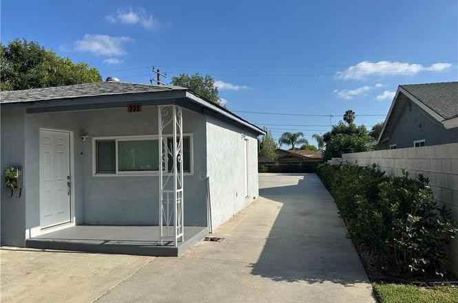 332 E El Sur St - Photo 3 of 19