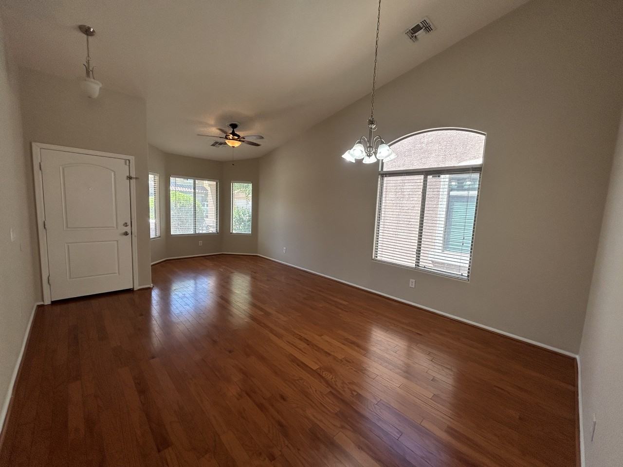 7564 W Charter Oak Rd - Photo 4 of 39