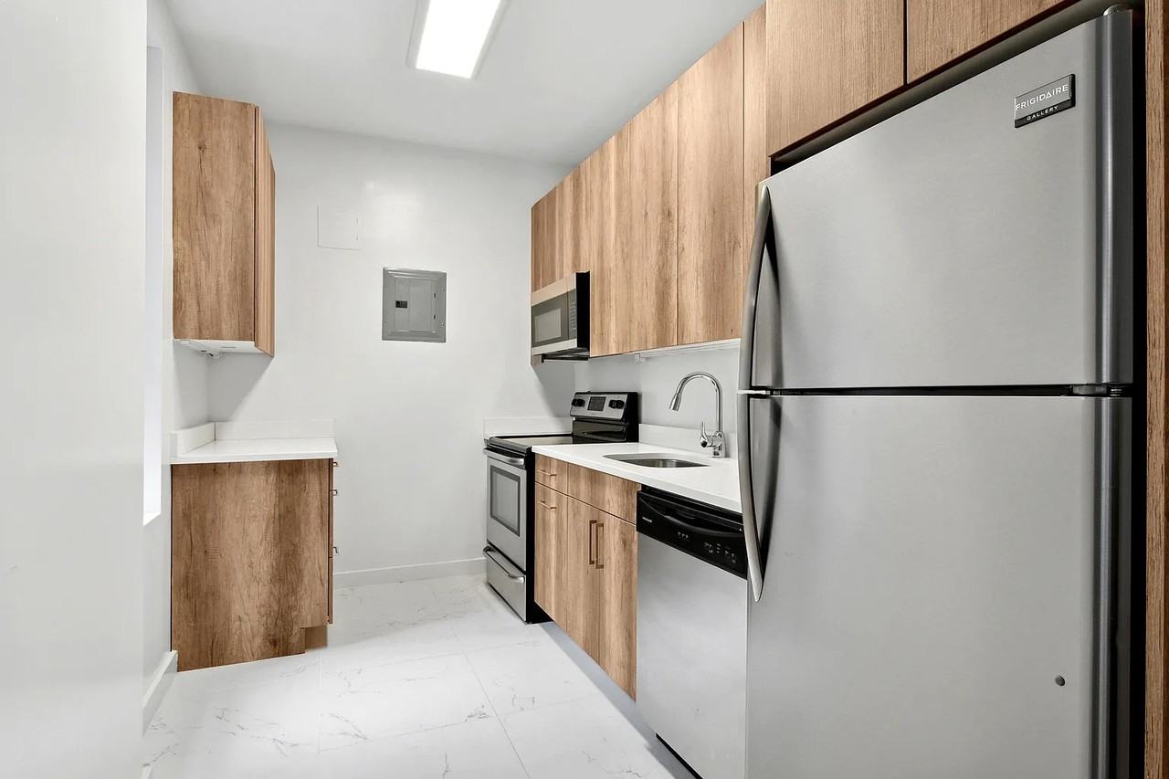 628 W 151st St #1E - Photo 2 of 12