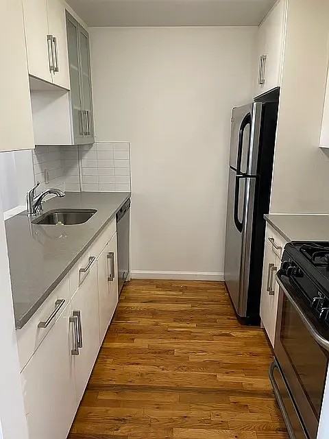 3210 Riverdale Ave #6B - Photo 2 of 16