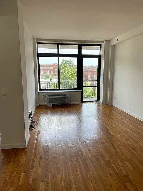 3210 Riverdale Ave #6B - Photo 5 of 16