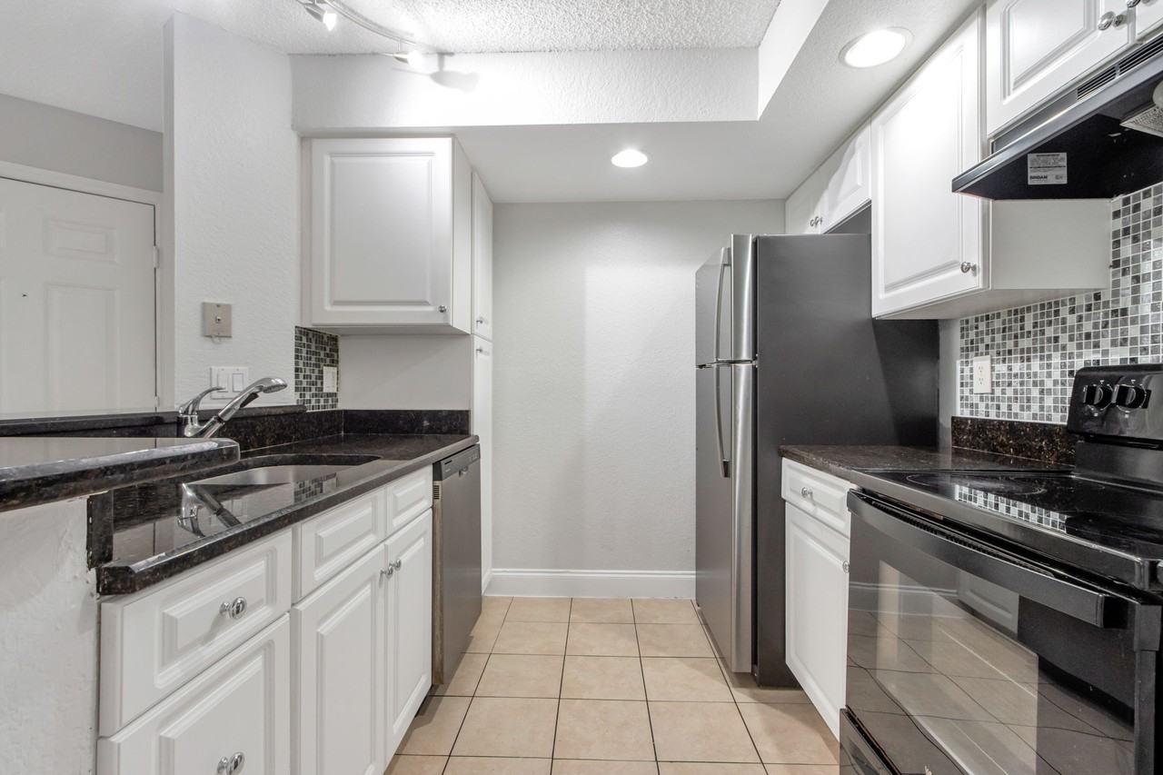 5773 Gatlin Ave #625 - Photo 5 of 17
