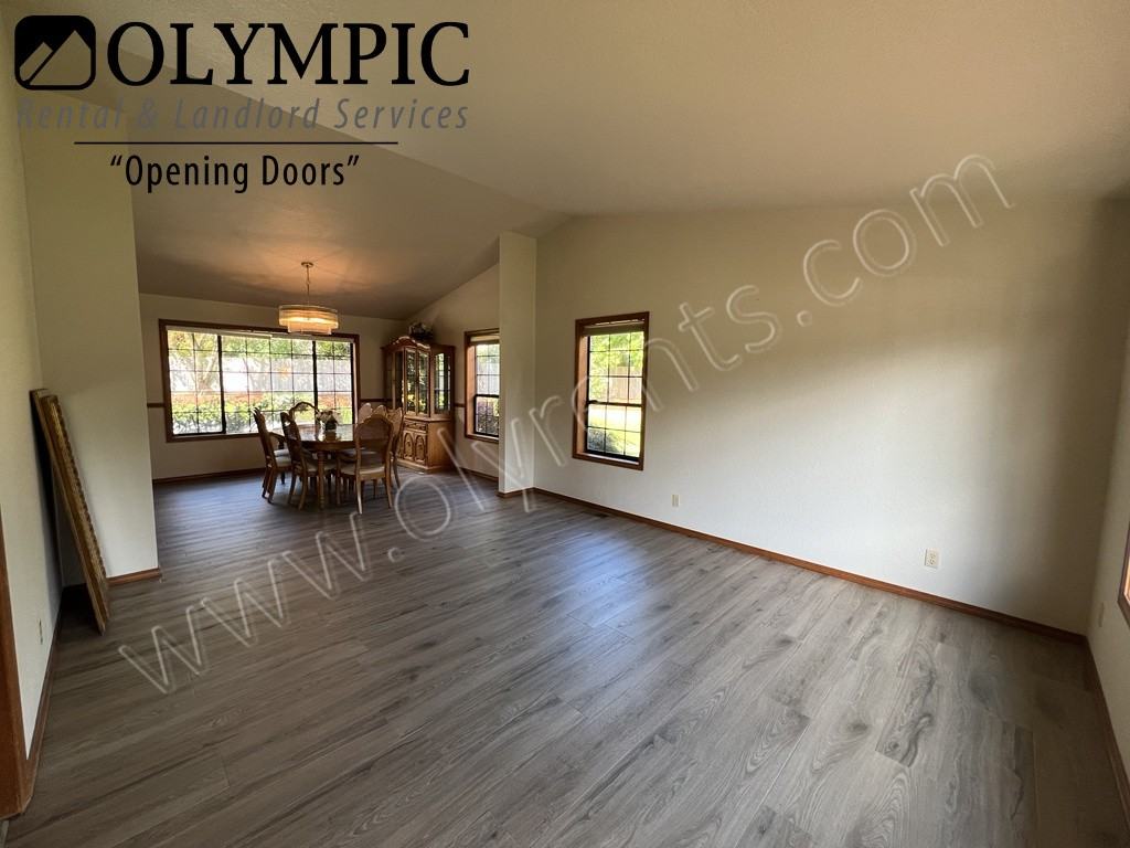 2646 58th Ct Se - Photo 3 of 39