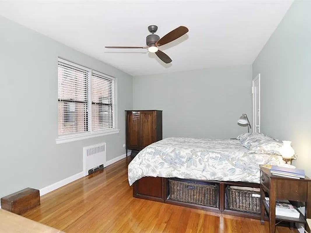 3635 Johnson Ave - Photo 5 of 9