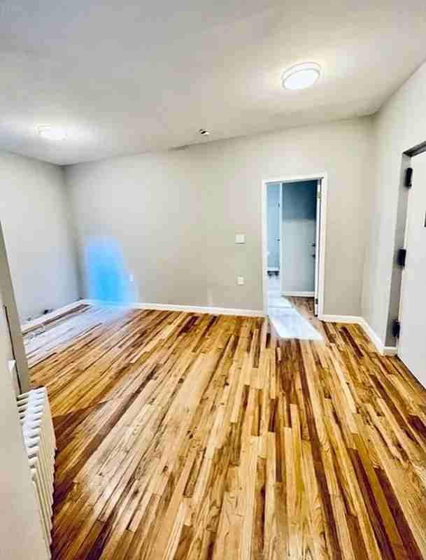 524 W 152nd St - Photo 7 of 8