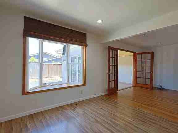1672 Nightingale Ave - Photo 2 of 4