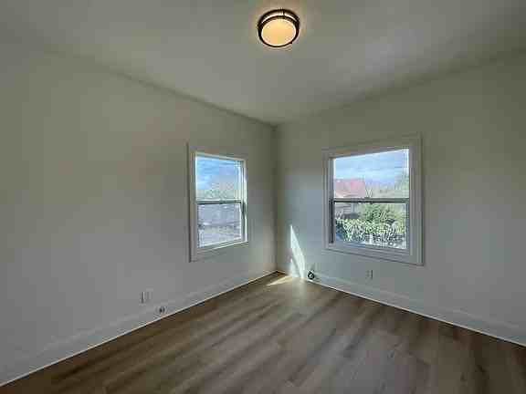 2238 7th St #B - Photo 2 of 9
