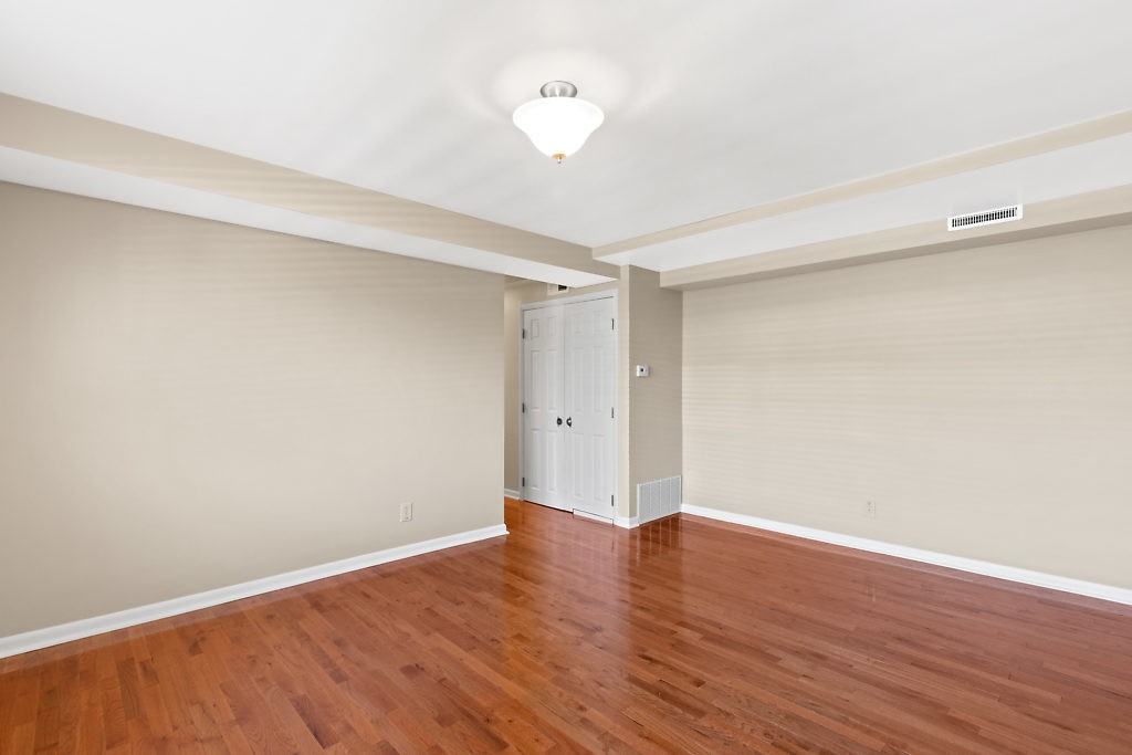 69 N 20th St #H - Photo 6 of 13