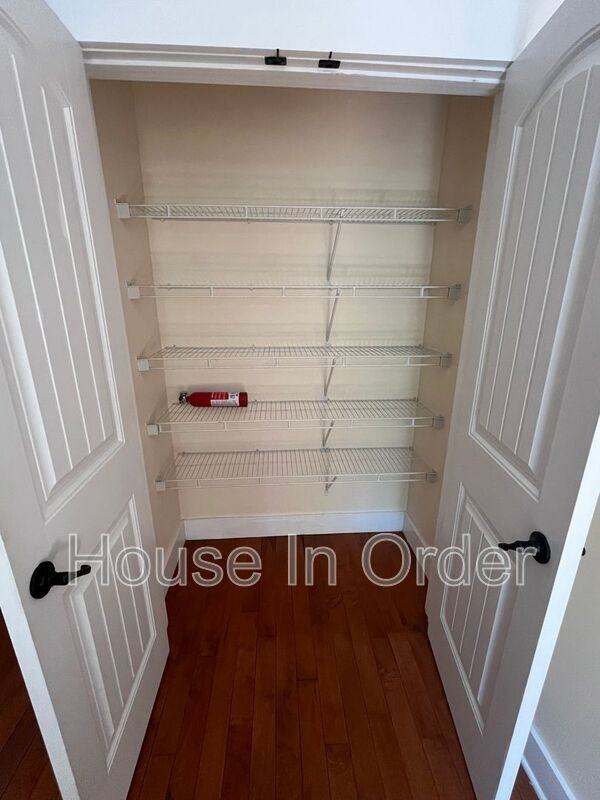 129 Aurora Dr #5 - Photo 5 of 22