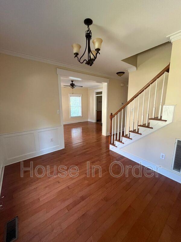 129 Aurora Dr #5 - Photo 6 of 22
