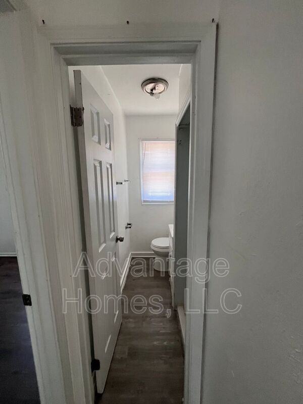 1015 N Scott Ave #5BACK - Photo 7 of 39