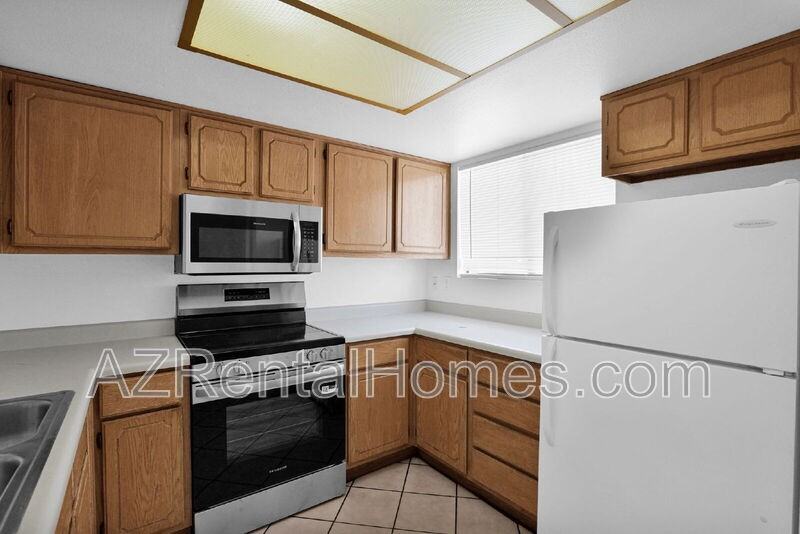 615 W 13th St - Photo 6 of 25