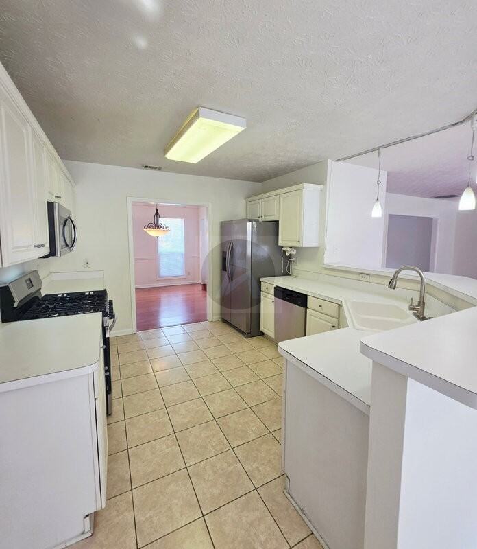 1972 Westover Ln Nw - Photo 2 of 29