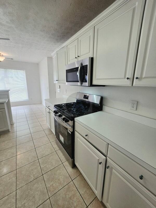 1972 Westover Ln Nw - Photo 3 of 29